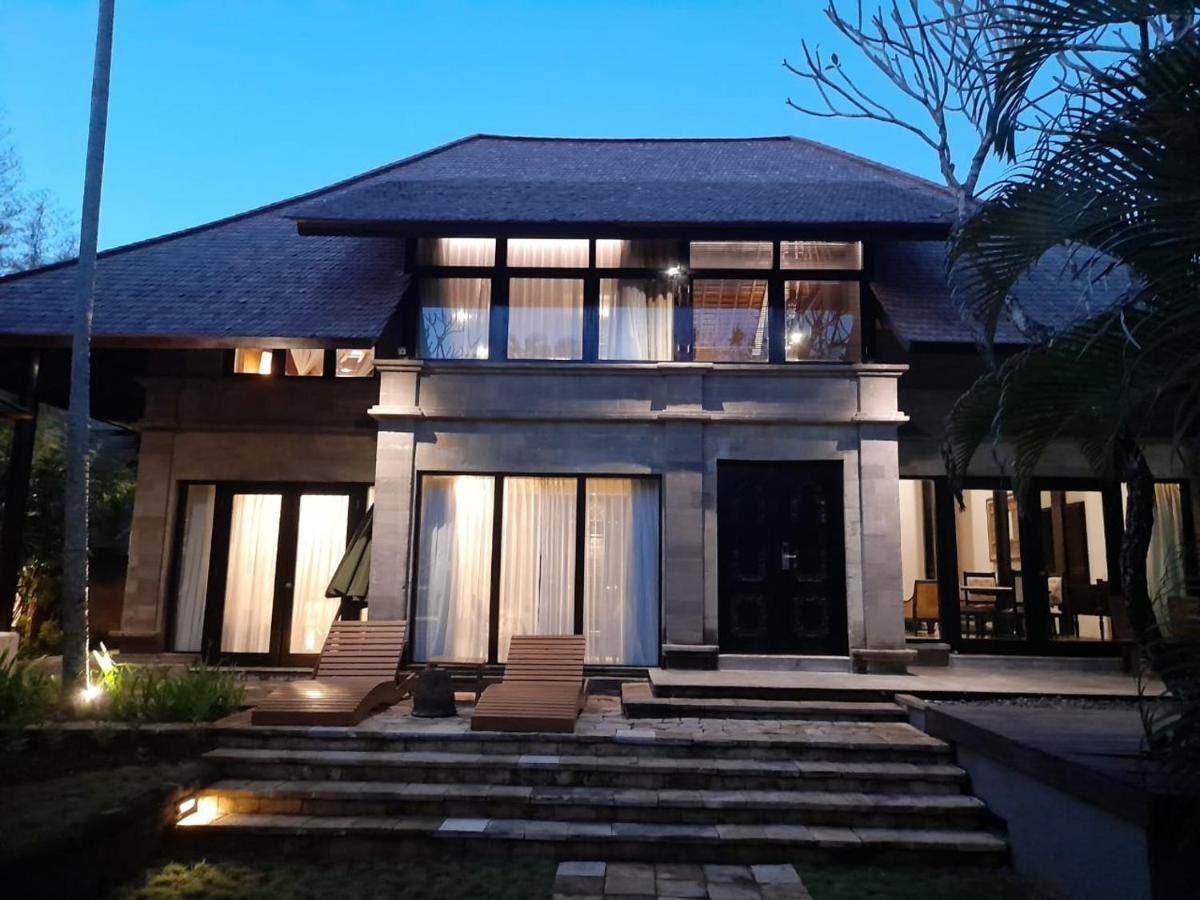 The Royal Beach Seminyak Bali Exterior foto