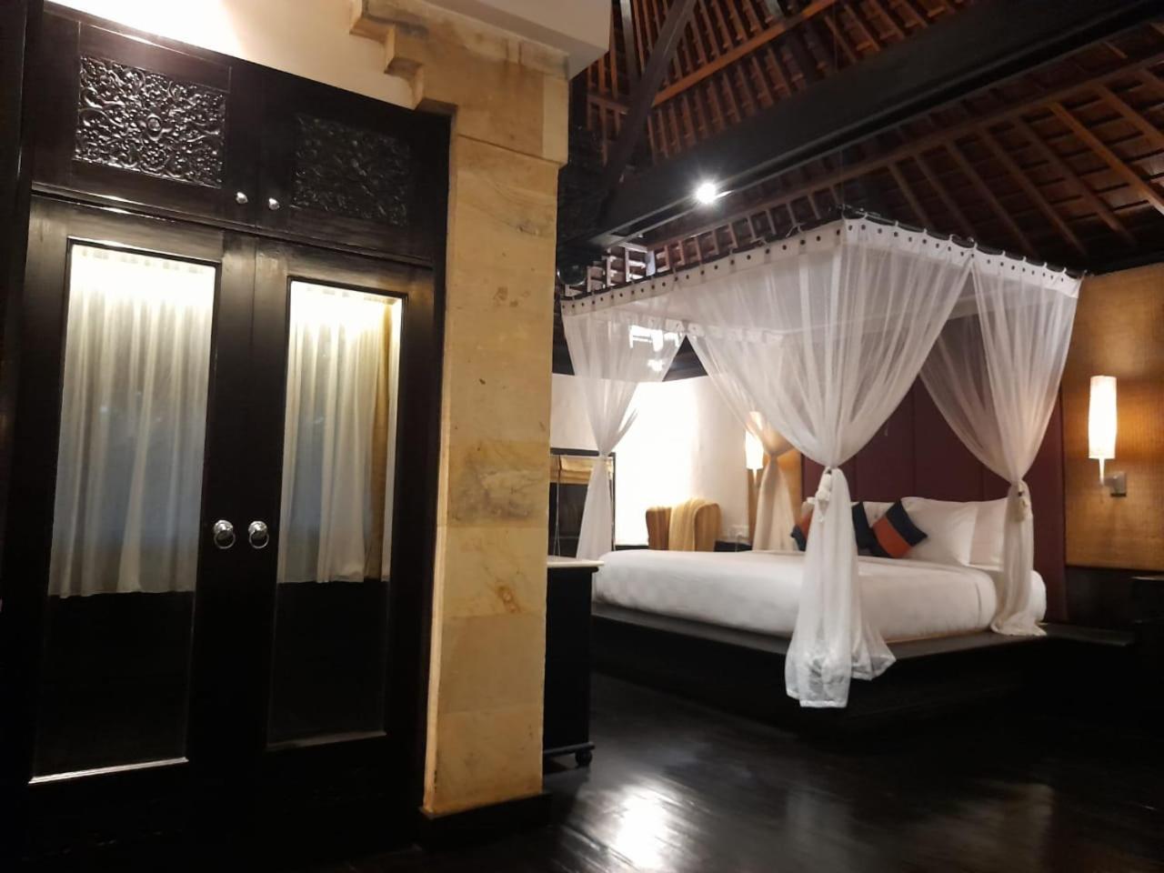 The Royal Beach Seminyak Bali Exterior foto