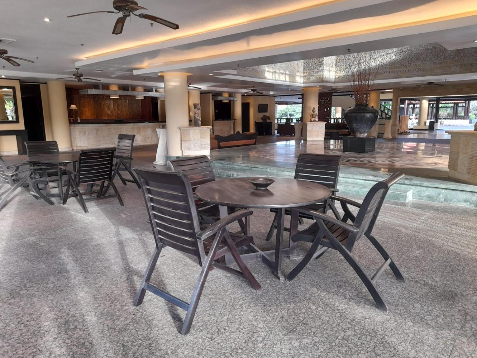 The Royal Beach Seminyak Bali Exterior foto