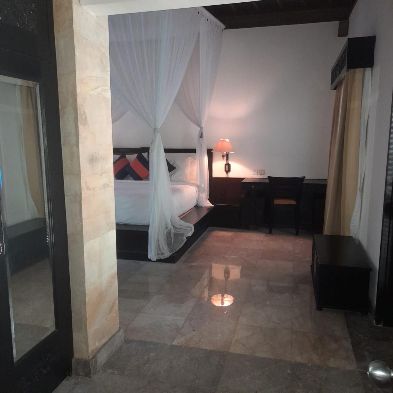 The Royal Beach Seminyak Bali Exterior foto