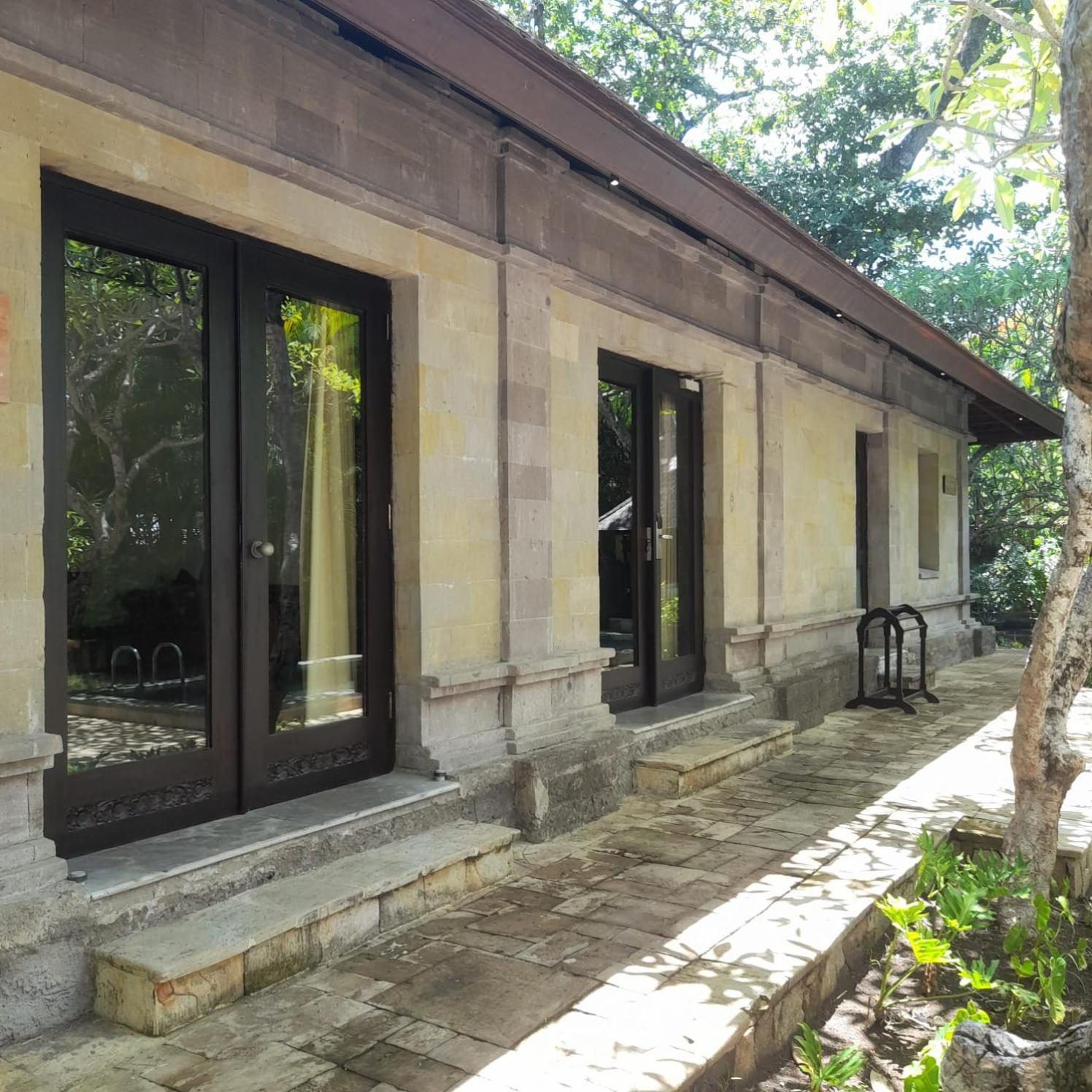 The Royal Beach Seminyak Bali Exterior foto